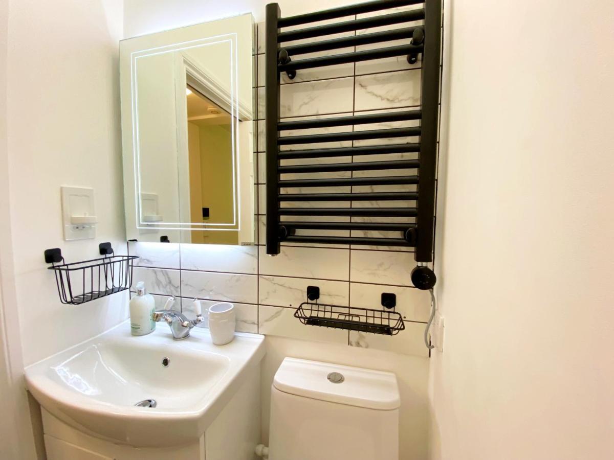 Tramontane Apartment At Hesketh Crescent Torquay Eksteriør billede