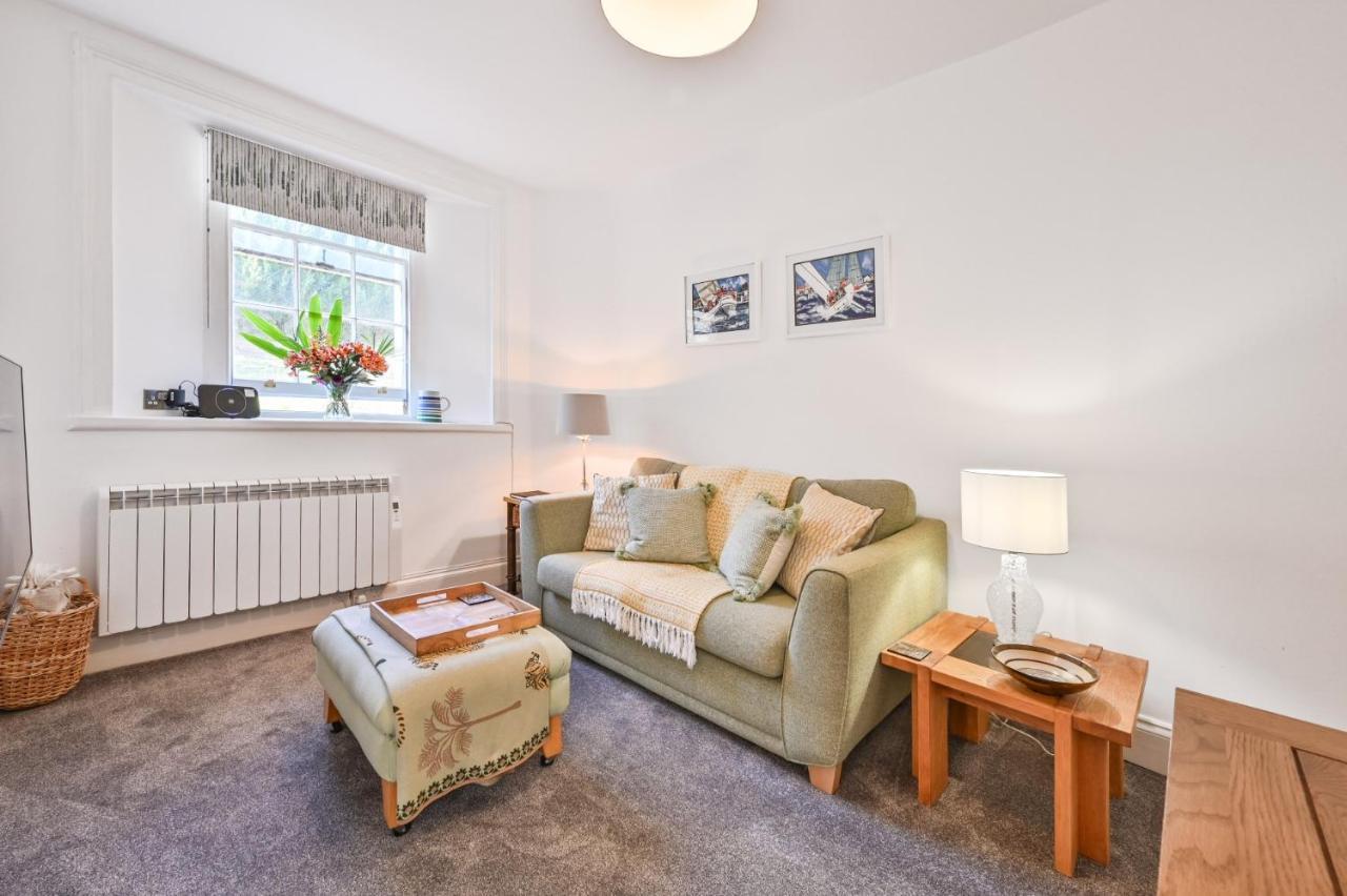 Tramontane Apartment At Hesketh Crescent Torquay Eksteriør billede