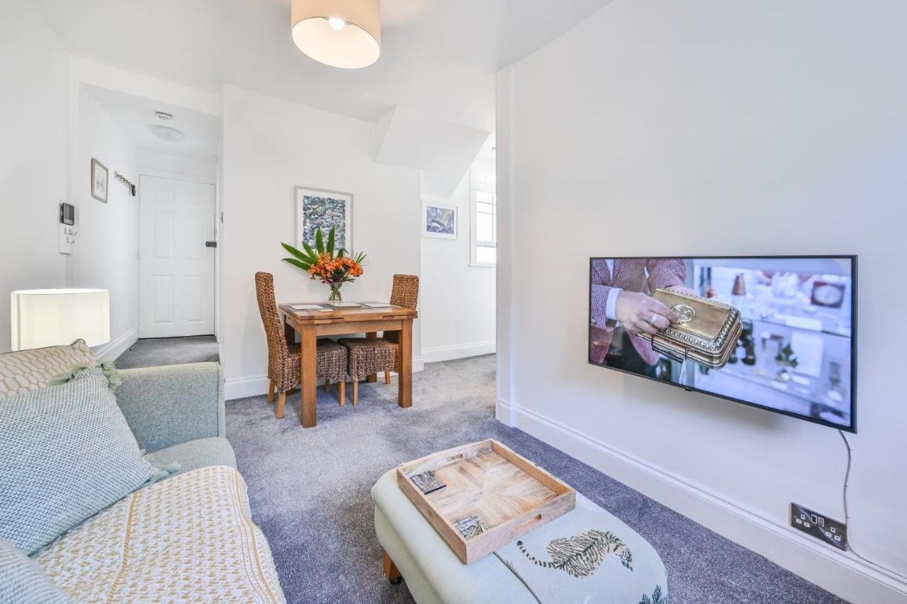 Tramontane Apartment At Hesketh Crescent Torquay Eksteriør billede
