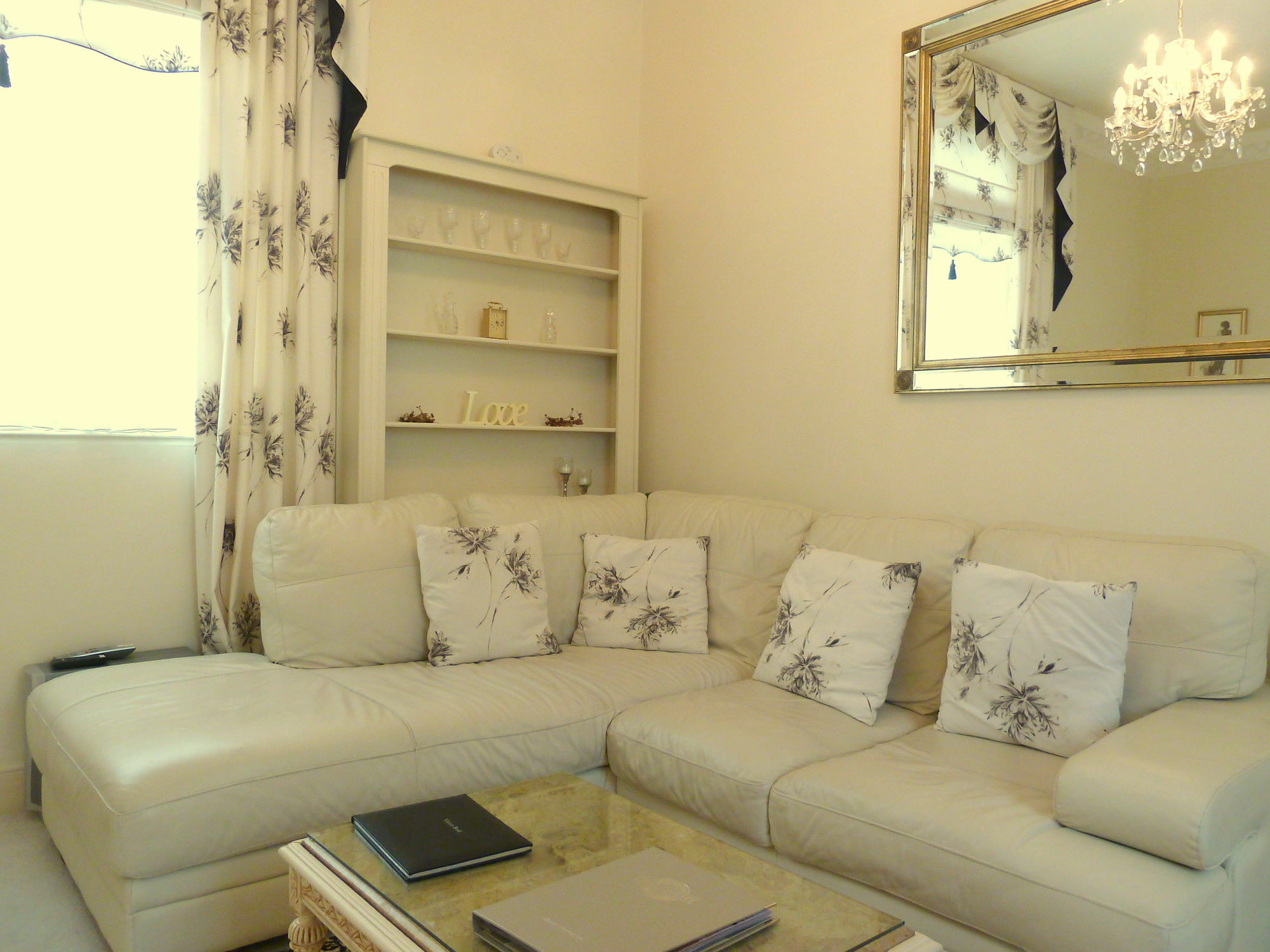 Tramontane Apartment At Hesketh Crescent Torquay Eksteriør billede