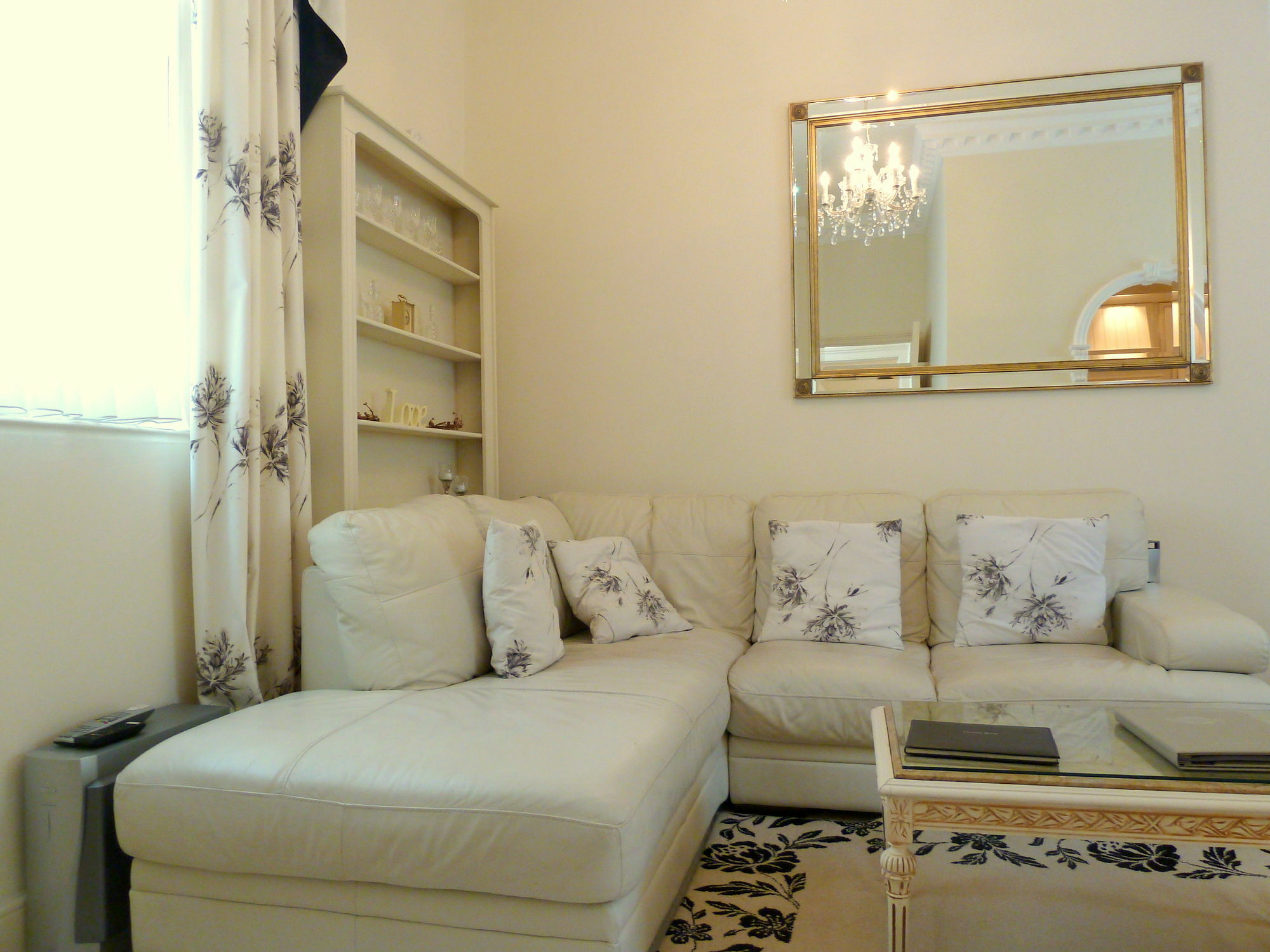 Tramontane Apartment At Hesketh Crescent Torquay Eksteriør billede